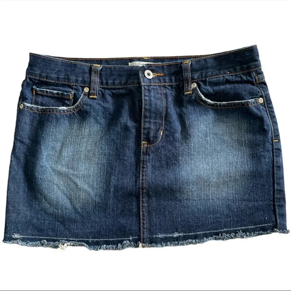 Old Navy Y2K Ultra Low Rise Denim Mini Skirt Women’s 6 2000s Grunge Coquette - Picture 1 of 3